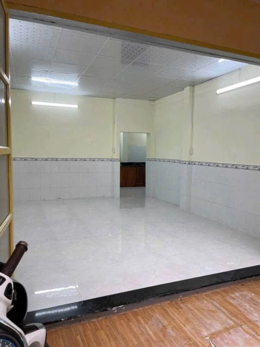 Bán nhà hẻm 2 tầng 4.6x10m nở hậu, 3PN, giá 4,899 tỷ, Quận 4 - Ảnh thu nhỏ 2