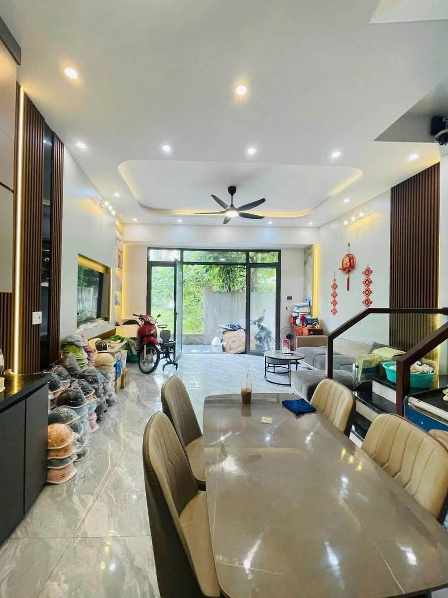 Bán nhà 3 tầng 42m² ngõ Vũ Hựu Hải Dương 2,1 tỷ - Ảnh thu nhỏ 2