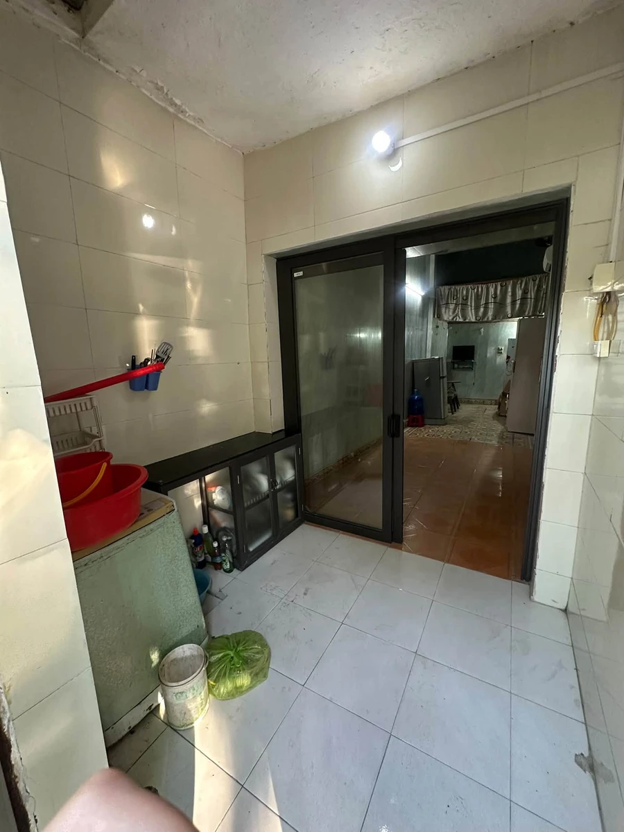 Cho thuê nhà mặt mương 30m2 giá 3 triệu/tháng Bình Chánh - Ảnh thu nhỏ 3