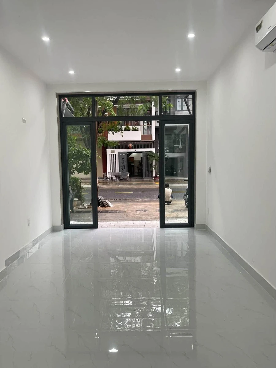 Bán shophouse 6 phòng cho thuê + mặt bằng kinh doanh sát biển, 80m², Đà Nẵng - Ảnh thu nhỏ 2