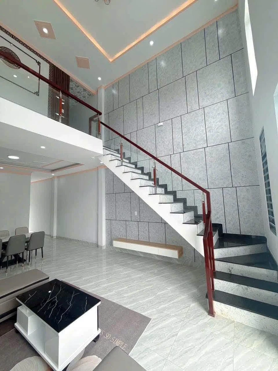 Bán nhà lầu lửng sân vườn 205m² Bến Cát Bình Dương - Ảnh thu nhỏ 4