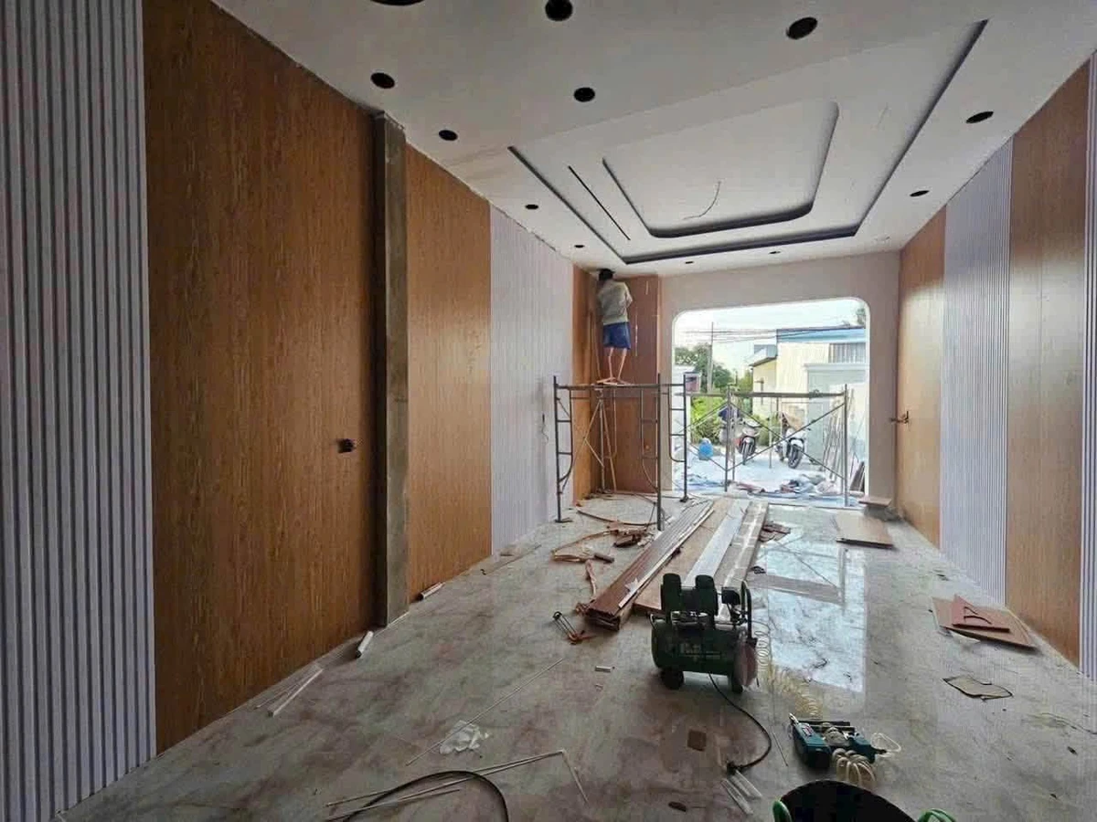 Bán nhà 3 phòng ngủ 4,2x31m có hoàn công, sổ sẵn tại Đức Hòa Hạ, Long An - Ảnh thu nhỏ 2