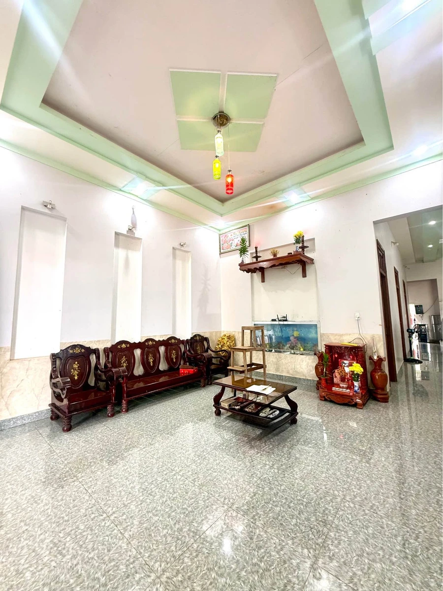 Bán nhà mái Thái 3 phòng ngủ 270m² Tiến Thành, Bình Phước - Ảnh thu nhỏ 3
