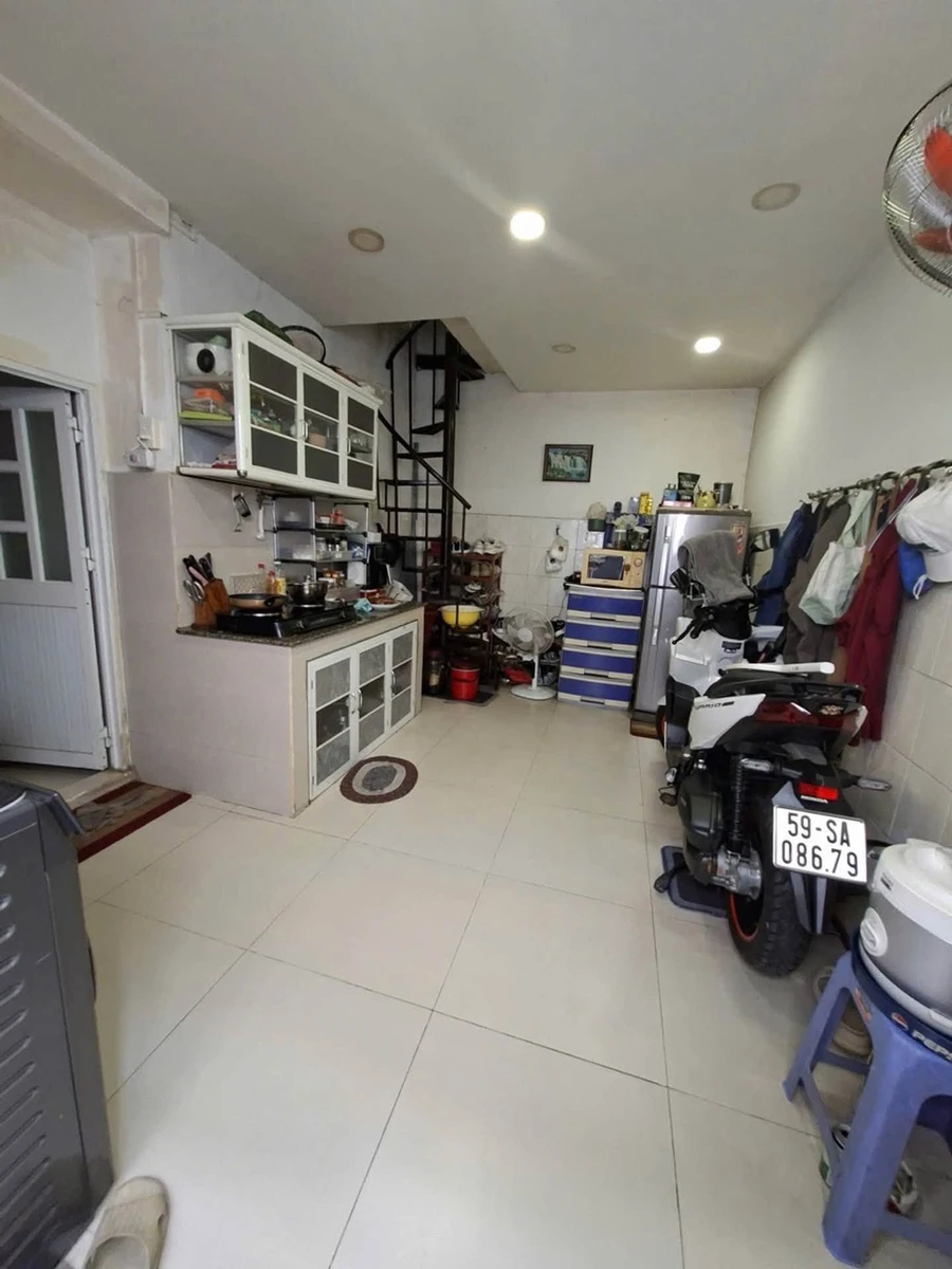 Bán nhà 2 tầng 38m2 đường Vạn Kiếp, Bình Thạnh, giá nhỉnh 4 tỷ - Ảnh thu nhỏ 4