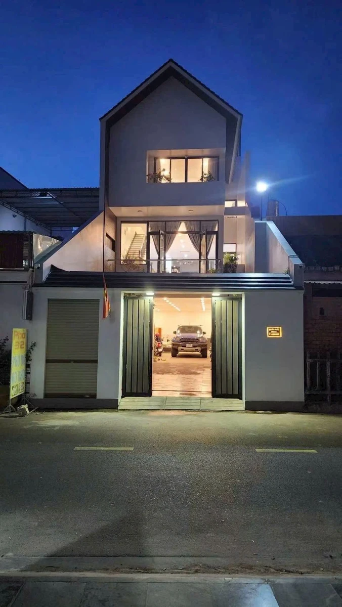 Nhà 1 trệt 2 lầu 103m² 2 mặt tiền Phan Thiết, giá 6 tỷ 950 triệu - Ảnh thu nhỏ 2