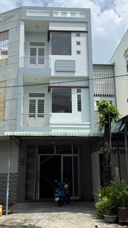 Bán nhà 3 mê mặt tiền 47m2 Hoàng Văn Thái Quy Nhơn
