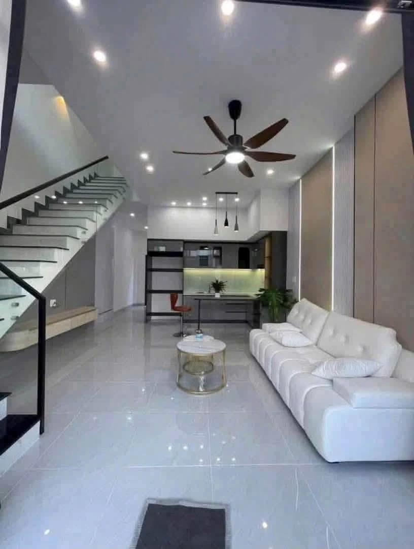 Bán nhà 1 trệt 1 lầu 3PN 60m² gần Chợ Phú Mỹ Quận 7 - Ảnh thu nhỏ 2