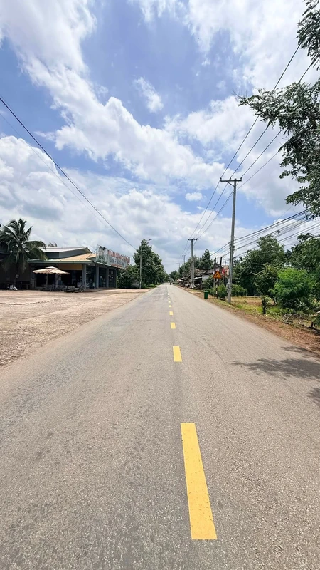Bán đất mặt tiền Long Khánh 1.000m² 3 tỷ 600