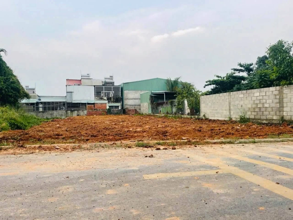 Bán đất 385m2 mặt tiền đường nhựa 7m gần Lồ Ô, phường Đông Hòa, giá 14 tỷ - Ảnh 1