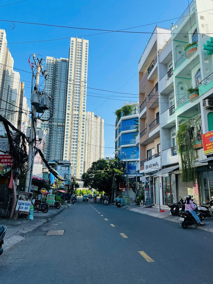 Bán nhà góc 2 mặt tiền 105m² sát ga Metro Bình Thạnh - Ảnh thu nhỏ 3