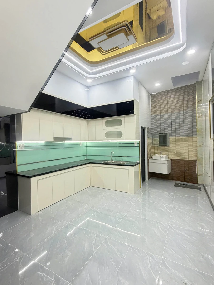 Bán nhà Dĩ An 70,6m² 4PN sổ riêng 5,65 tỷ - Ảnh thu nhỏ 3