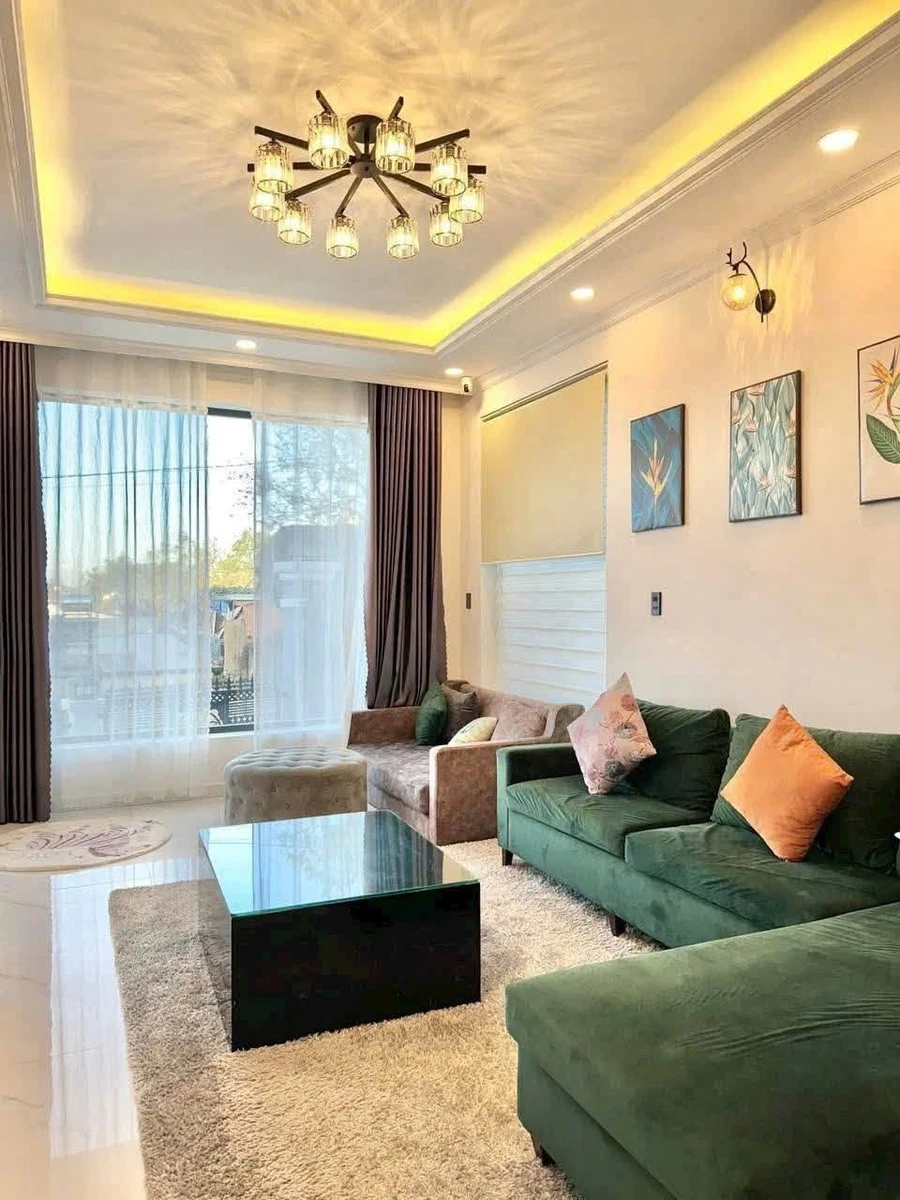 Bán villa 200m2 5PN 6WC 2 mặt tiền Vạn Hạnh 13,5 tỷ - Ảnh thu nhỏ 4