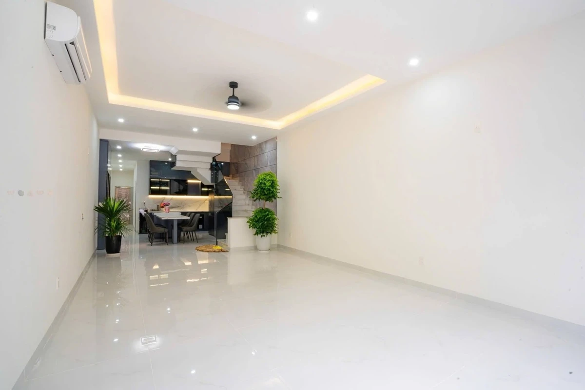 Bán nhà 3 tầng 103m² Phùng Tá Chu, Sơn Trà, Đà Nẵng - Ảnh 1