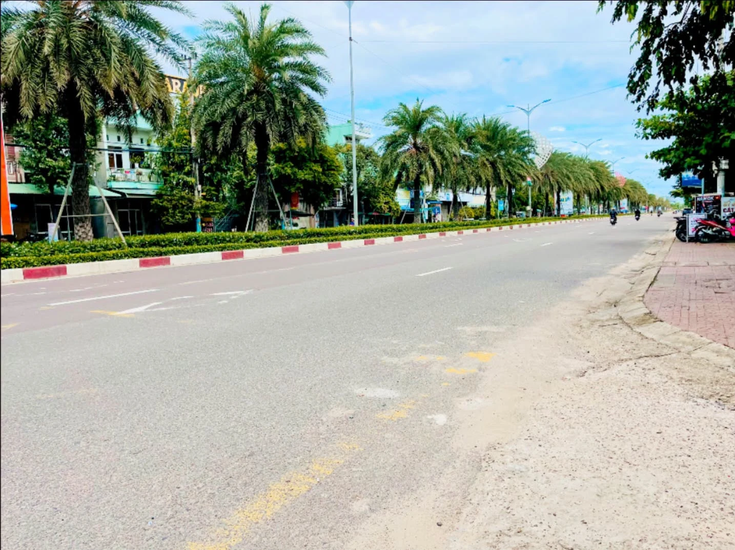 Bán đất Hẻm Hùng Vương Quy Nhơn 42,5m² 1 tỷ 1 - Ảnh 1
