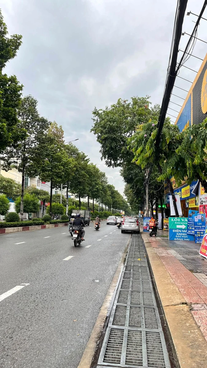 Bán shophouse 2 mặt tiền Đồng Khởi, 800m² sàn, thu nhập 1 tỷ/năm - Ảnh thu nhỏ 2