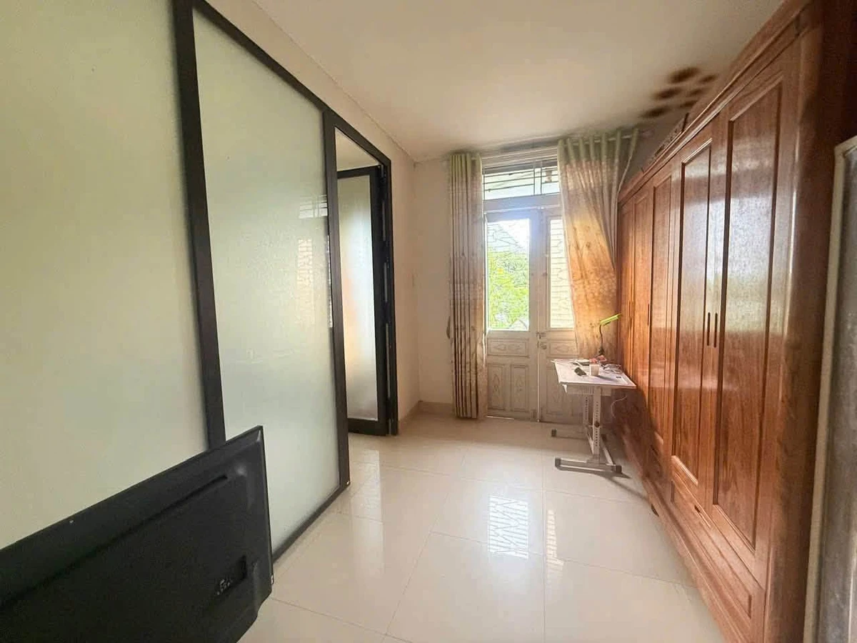 Bán nhà 2 tầng kiệt ô tô 235 Bà Triệu, 78m², 4,2 tỷ, Phường Thuận Hoá, TP Huế - Ảnh thu nhỏ 5