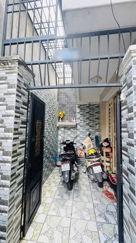 Bán nhà 2 tầng 30m² Đoàn Văn Bơ Quận 4, 3.5 tỷ