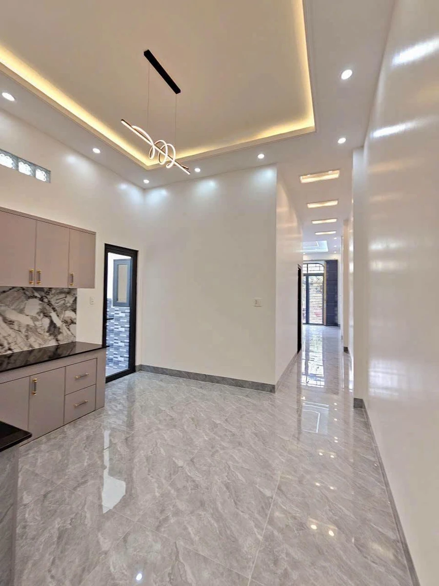 Bán nhà mới 1 trệt 1 lầu 3PN đường Tô Thị Tẻ, Khu dân cư Licogi, Cà Mau giá 2,75 tỷ - Ảnh thu nhỏ 3