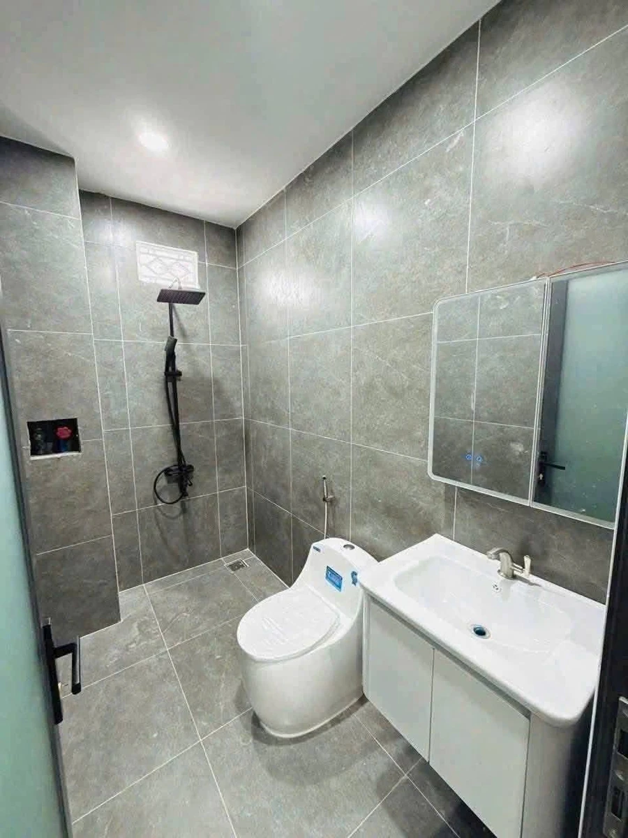 Bán nhà sổ riêng 4PN 160m² gần cây xăng 26, Quận 7 - Ảnh thu nhỏ 4
