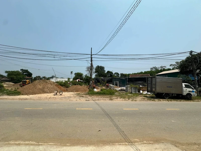 Bán nhà mặt tiền Phùng Quán Huế 150m2, giá 2,2 tỷ