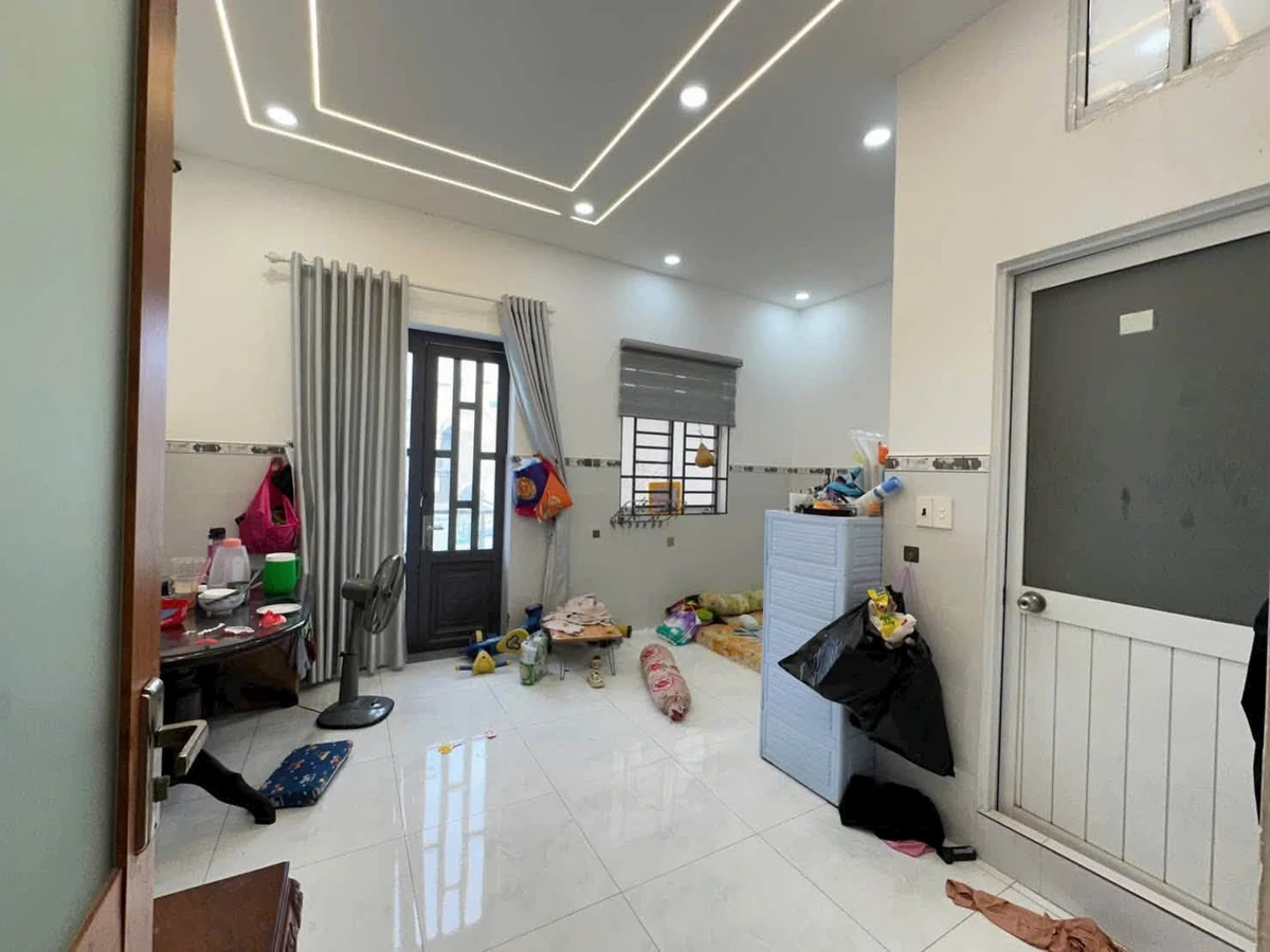 Bán nhà 3 tầng 65m² 4PN khu Tân Kỳ Tân Quý, Bình Tân, giá hơn 5 tỷ - Ảnh thu nhỏ 3