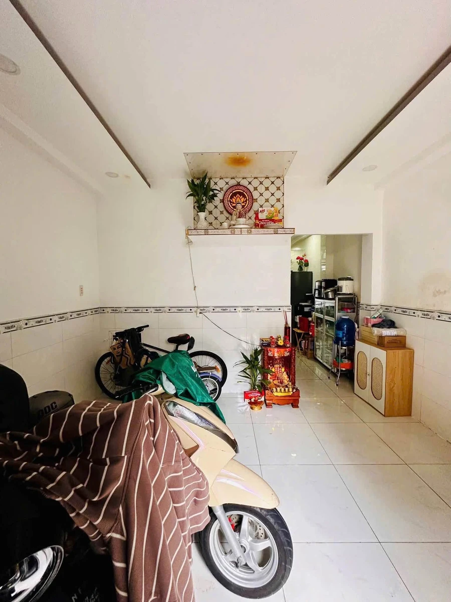 Bán nhà hẻm 2 lầu 4x9,7m, 4PN, Quang Trung, Phường 11, Gò Vấp, giá 3,68 tỷ - Ảnh thu nhỏ 3