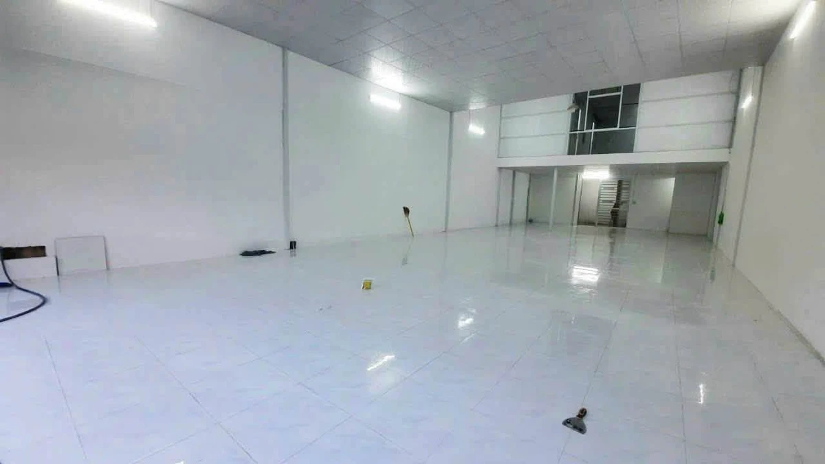 Cho thuê nhà nguyên căn mặt tiền 176m² Quận 7 - Ảnh thu nhỏ 3