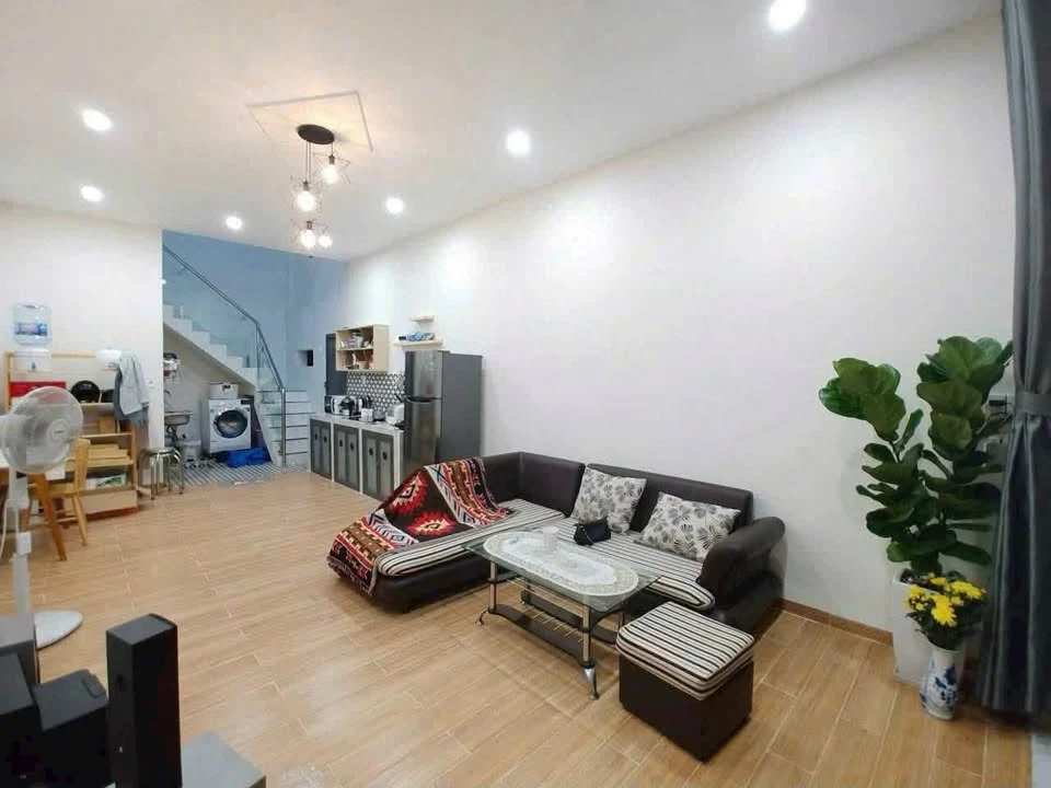 Bán nhà 1 trệt 1 lầu 90m² Trấn Biên 2.5 tỷ - Ảnh thu nhỏ 2