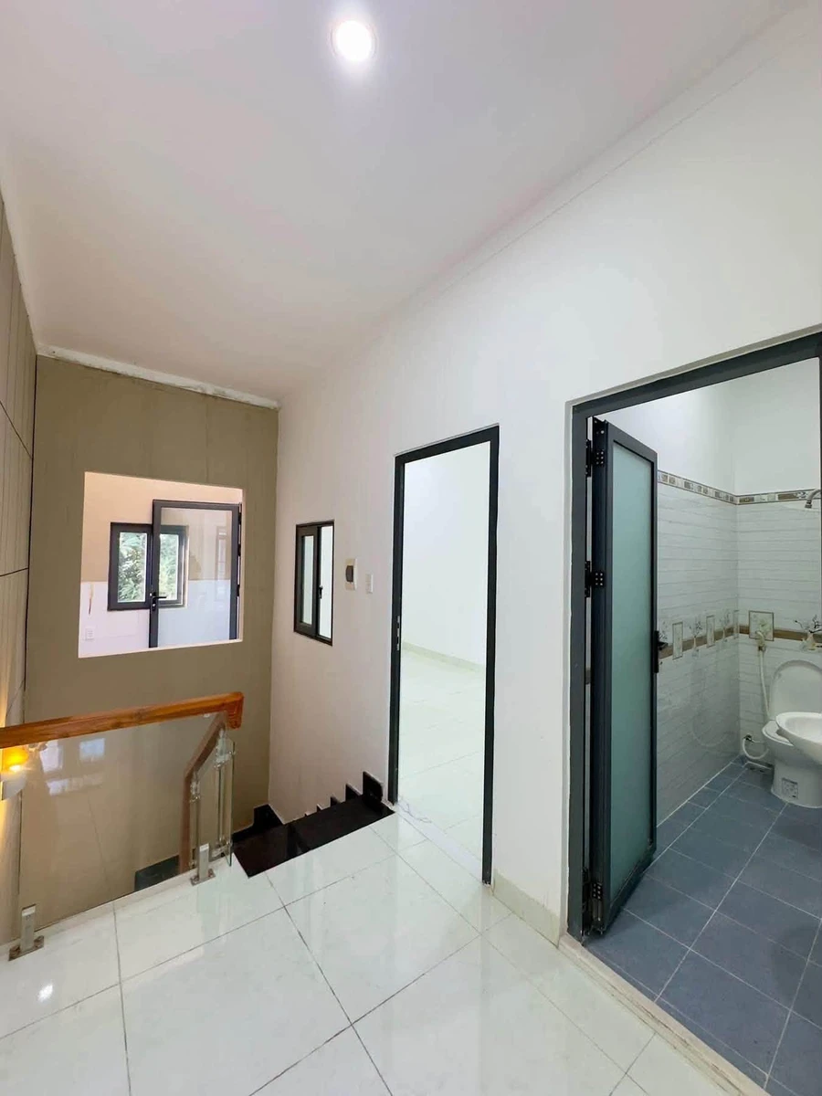 Bán nhà 1 trệt 1 lầu 130m² 3PN Biên Hoà 2 tỷ 650 - Ảnh thu nhỏ 5