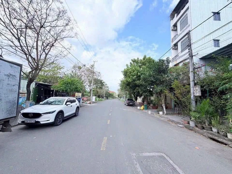 Bán đất mặt tiền đường Thanh Nghị 90m2 khu E Kim Long, Đà Nẵng giá 6,75 tỷ