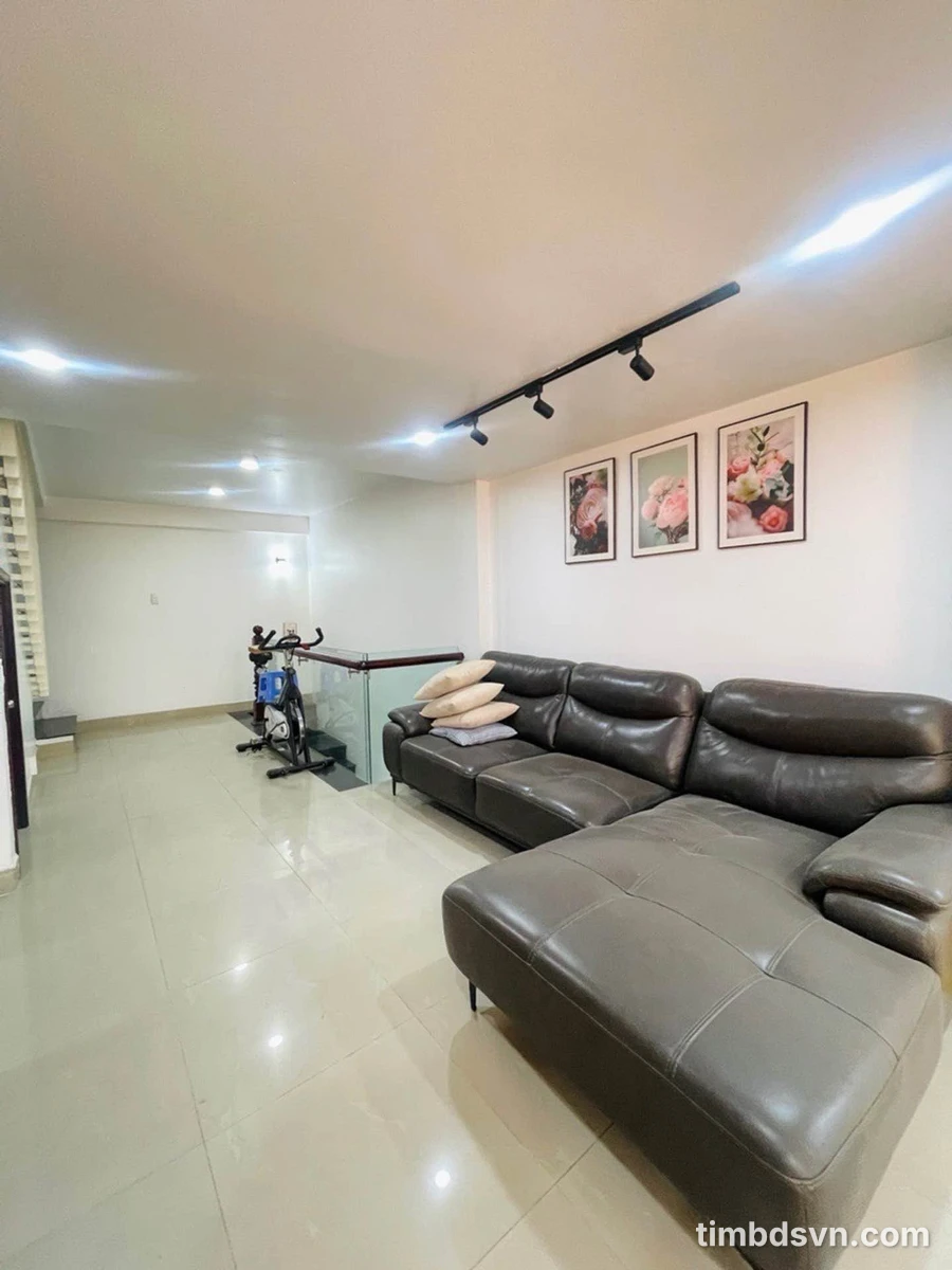 Bán nhà 56m² 4 tầng gần công viên Lê Thị Riêng Q10, 8 tỷ - Ảnh thu nhỏ 3