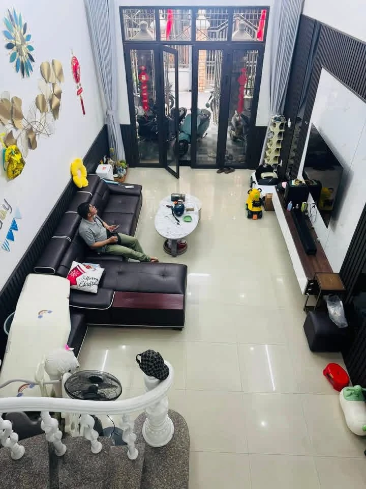 Bán nhà 4 tầng 72m² Lê Hồng Phong Hải Phòng 3.89 tỷ - Ảnh 1