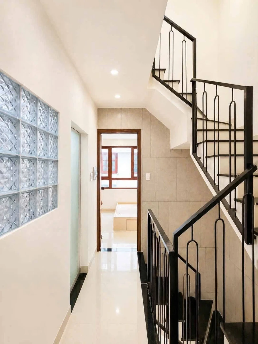 Bán nhà 3 tầng full nội thất 39.5m² Phan Đình Giót Nha Trang 4.2 tỷ - Ảnh thu nhỏ 2
