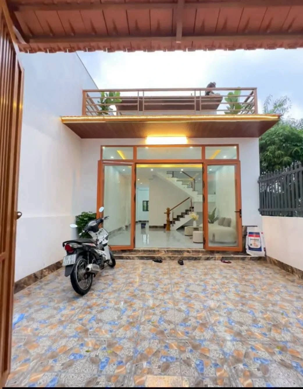 Bán nhà lầu 3PN 5x18m gần chợ Quang Thắng Trảng Dài - Ảnh 1