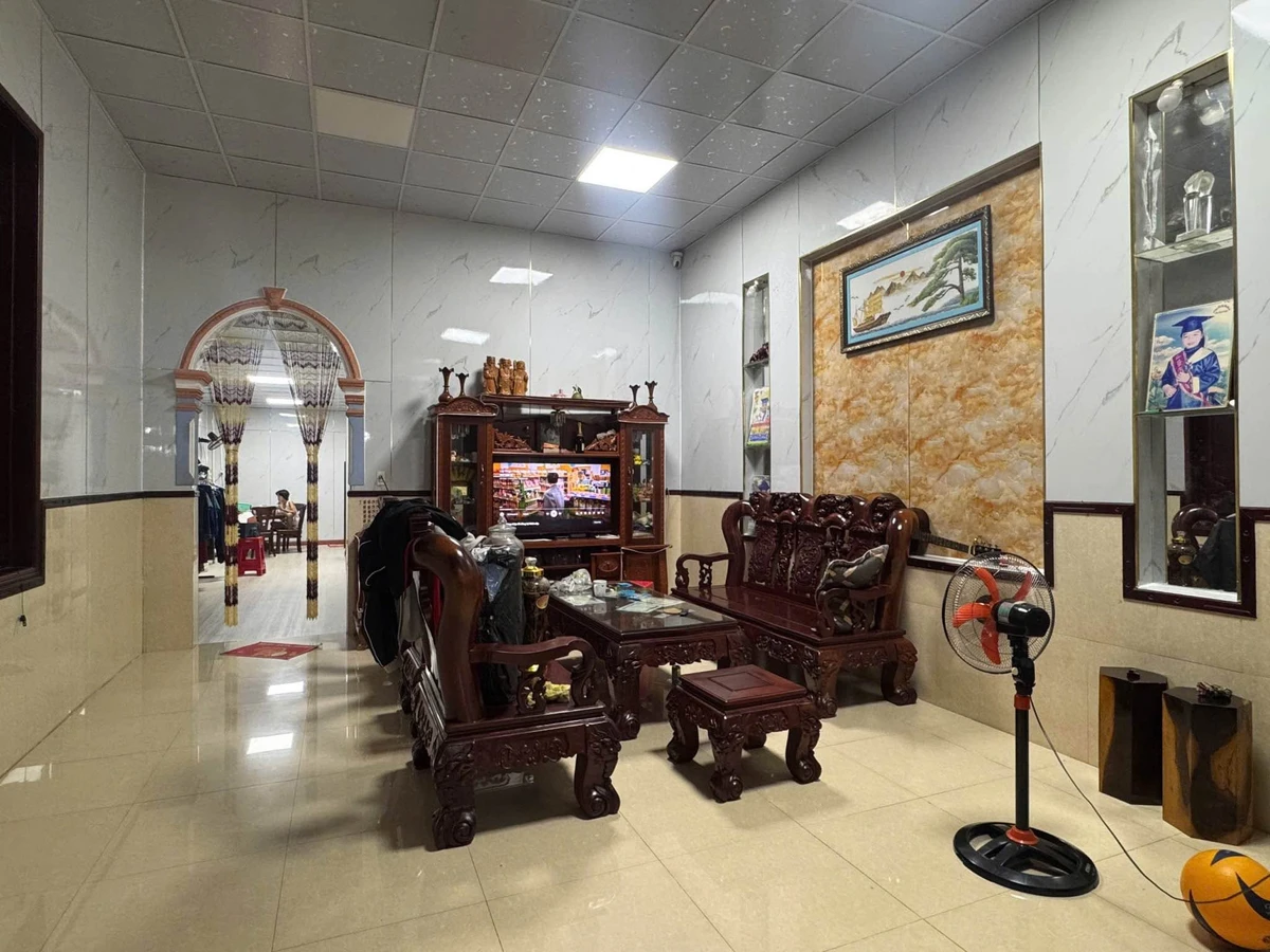 Bán nhà phố Tân Phú 6x35m 210m² 1 tỷ - Ảnh thu nhỏ 2