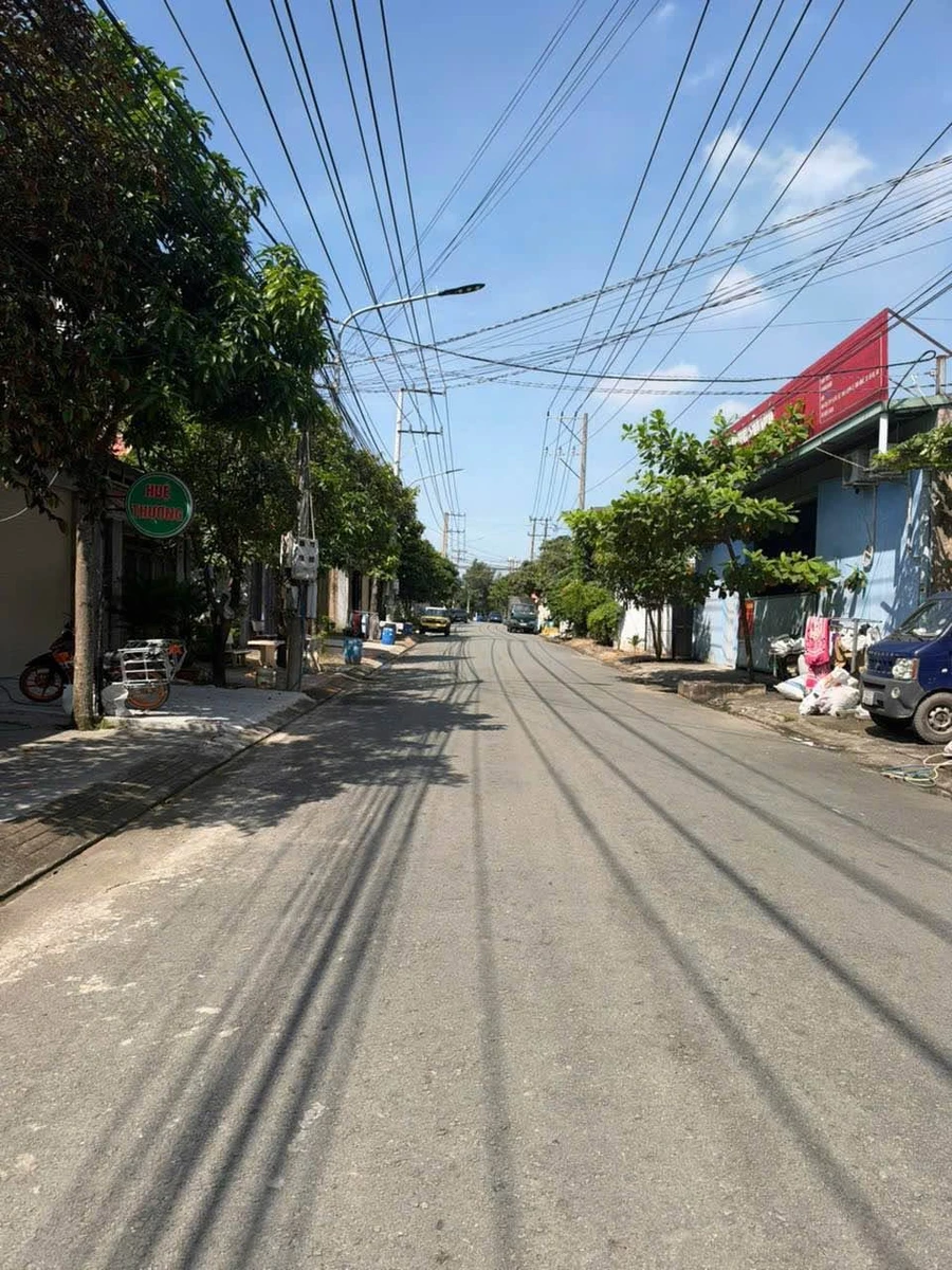 Bán nhà 1 trệt 2 lầu 115m² Tân Đông Hiệp 6.9 tỷ - Ảnh thu nhỏ 3