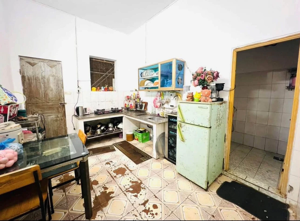 Bán nhà cấp 4 Kim Tân, Lào Cai 81m2, 2 phòng ngủ, 2 tỷ 420 triệu - Ảnh thu nhỏ 2
