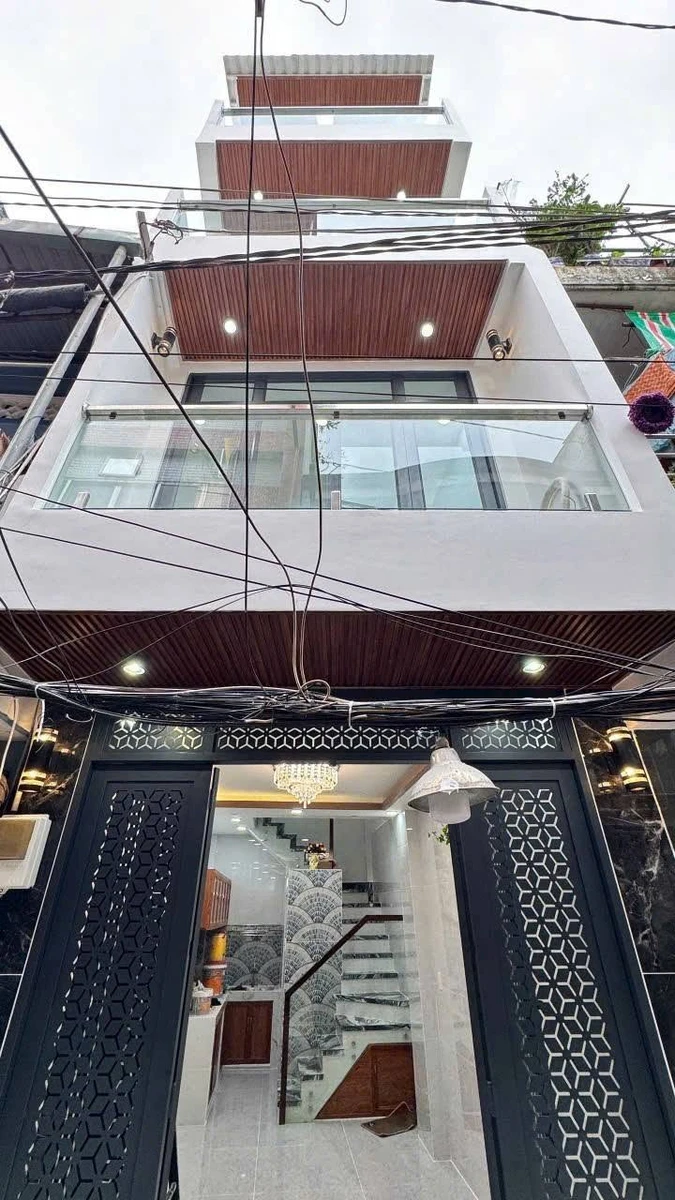 Bán nhà 4 tầng hẻm Lạc Long Quân, Phường Bình Thới, Quận 11, 20,5m², 4,6 tỷ - Ảnh 1