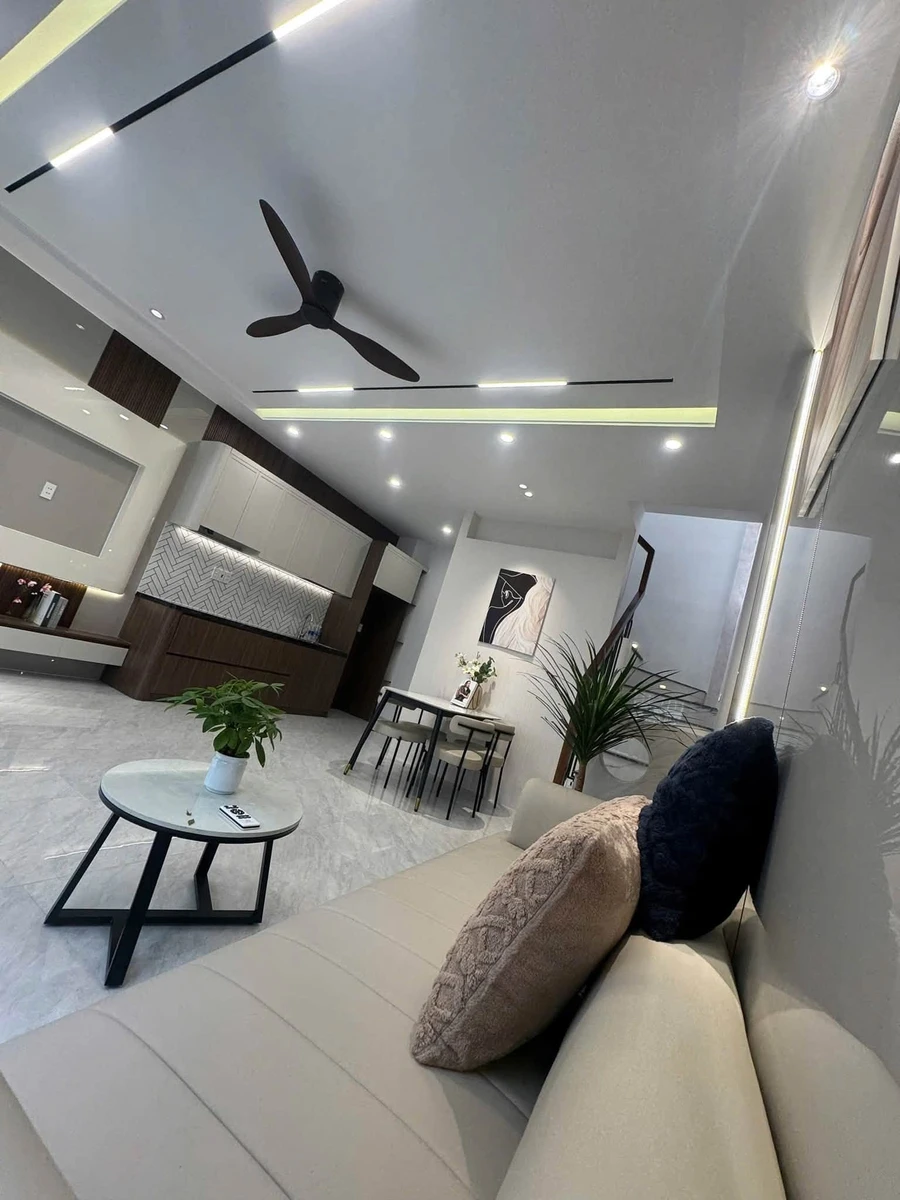 Bán nhà phố Quận 7, 2 PN, 32.5m², full nội thất, 4.58 tỷ - Ảnh thu nhỏ 3