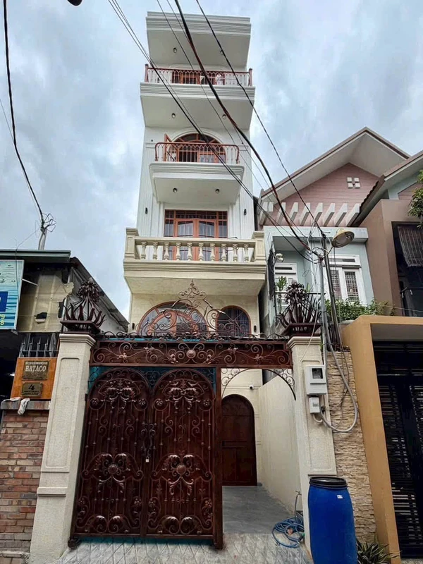 Bán CHDV mặt tiền đường 33, 72m², 5 tầng có thang máy, Hiệp Bình, Thủ Đức – 10,35 tỷ