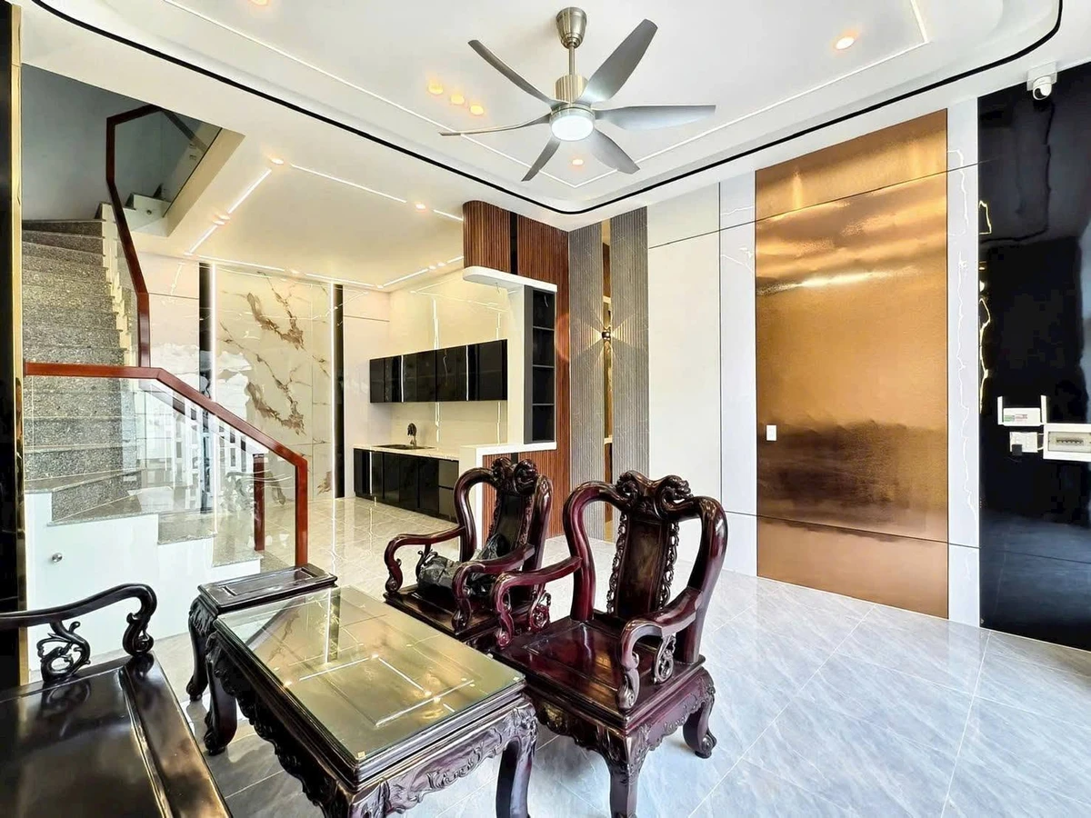 Bán nhà 3PN, 126m², Cần Thơ giá 3,35 tỷ - Ảnh thu nhỏ 3