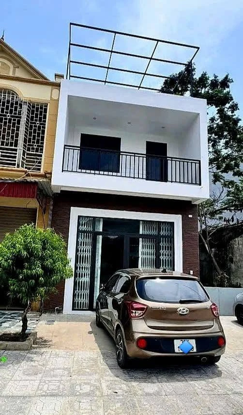 Bán nhà 3 tầng 6 phòng ngủ 125m² mặt tiền 5m, Tân Bình - Ảnh 1
