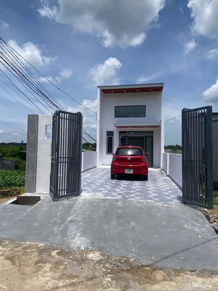 Bán nhà mê lửng góc 2 mặt tiền 50m² Tạ Quang Bửu - Ảnh 1