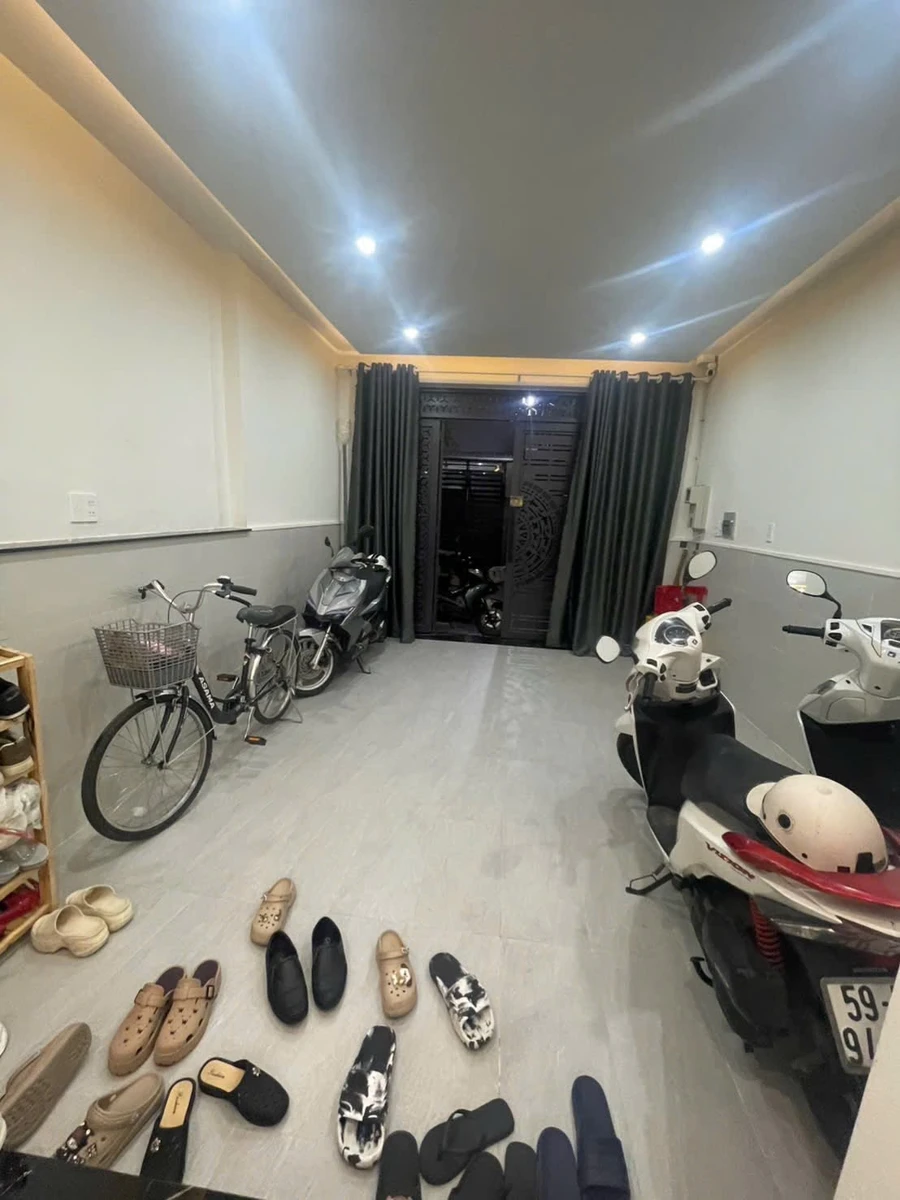 Bán nhà mặt tiền hẻm xe hơi 4PN 72m2 gần Phú Mỹ Hưng - Ảnh thu nhỏ 5