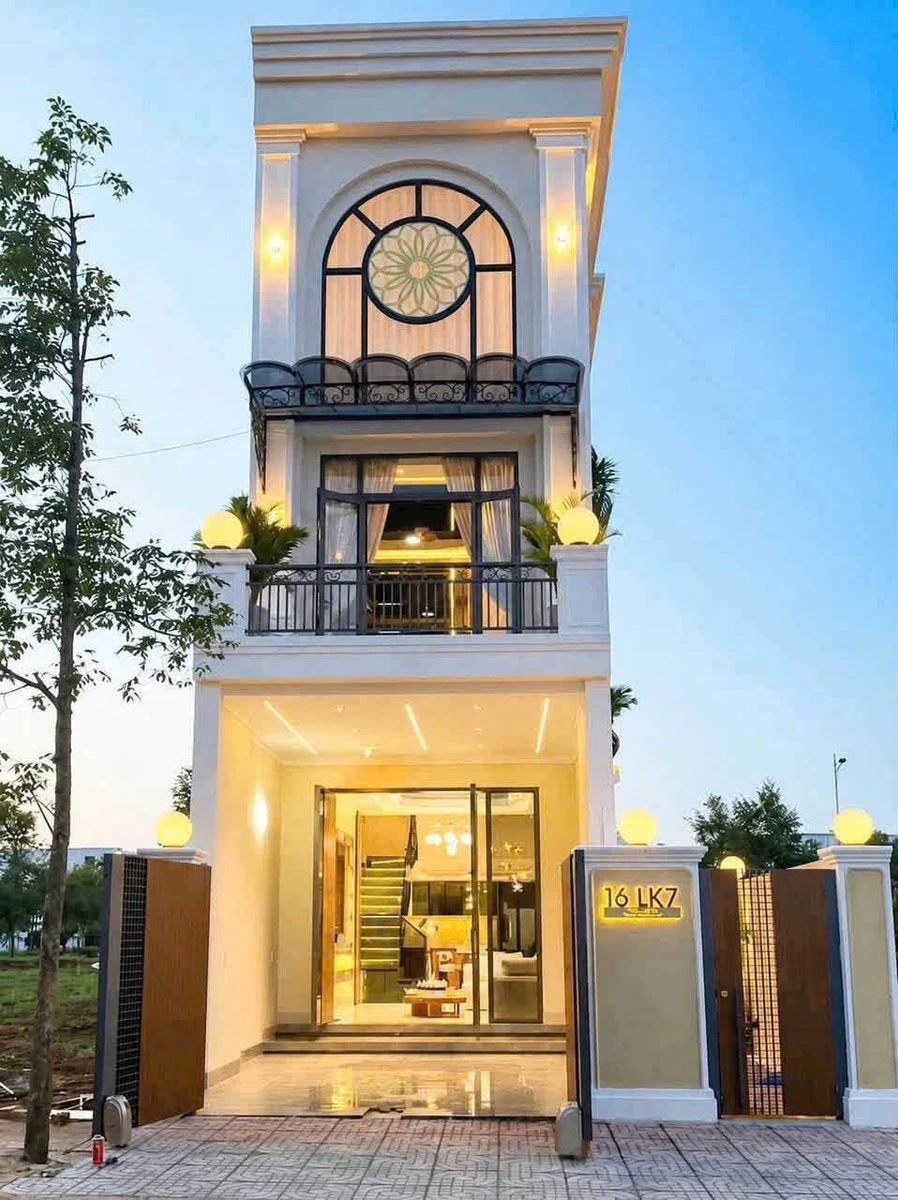 Bán nhà 3 tầng 120m² view quảng trường An Phú 6 tỷ 950 triệu - Ảnh 1
