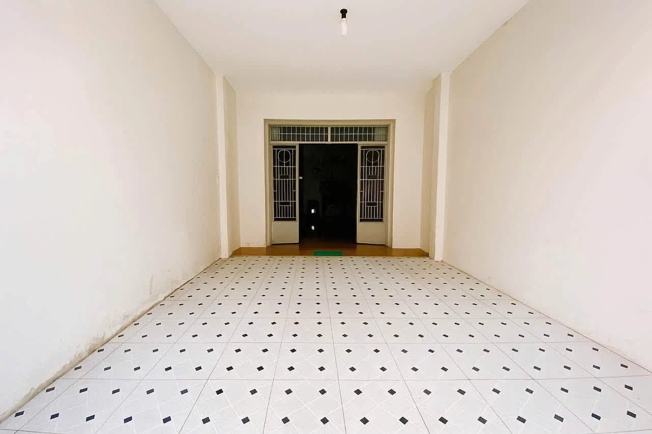 Bán nhà sân oto 100m2 Tân Phong Bình Tân 4 tỷ 800 - Ảnh 1