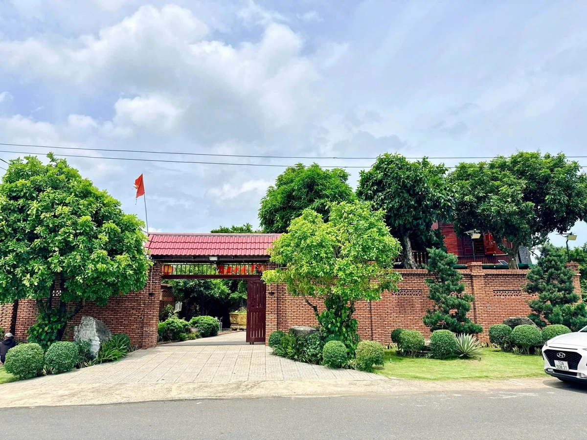 Bán nhà vườn góc 2 mặt tiền 465m2, 7 tỷ 5 - Ảnh thu nhỏ 3