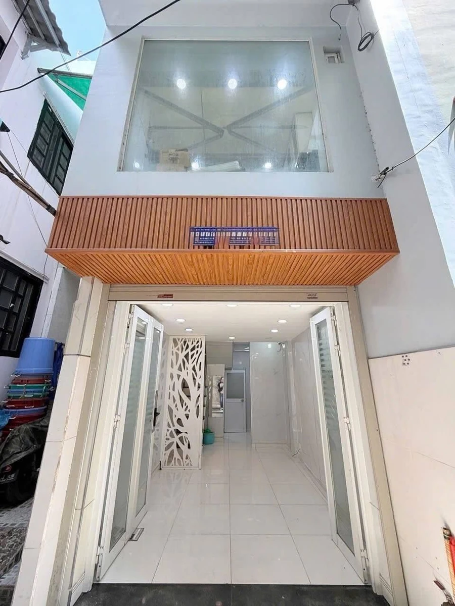 Bán nhà phố 4PN 4WC, 16m² gần chợ Bà Chiểu, Bình Thạnh, 3.6 tỷ - Ảnh thu nhỏ 3