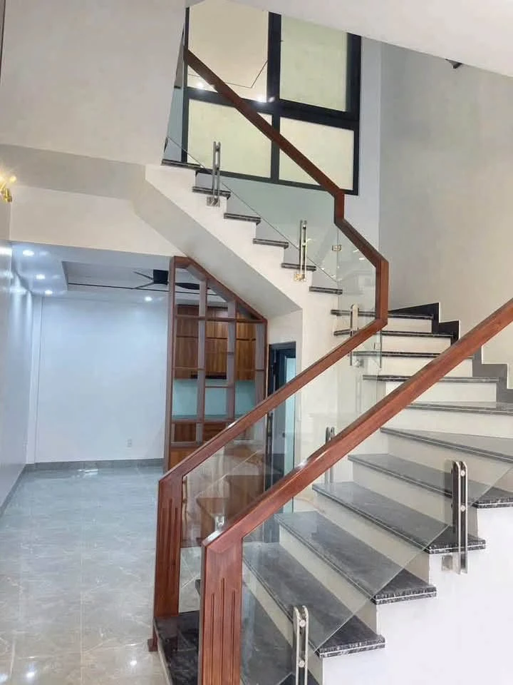 Bán nhà 3 tầng 52m² Hoàng Lộc, Quận 7 - 2 tỷ 950 triệu - Ảnh thu nhỏ 4