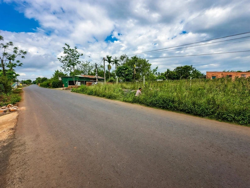 Bán đất mặt tiền Y Wang nối dài 175m2, giá 1 tỷ 090, Buôn Ma Thuột
